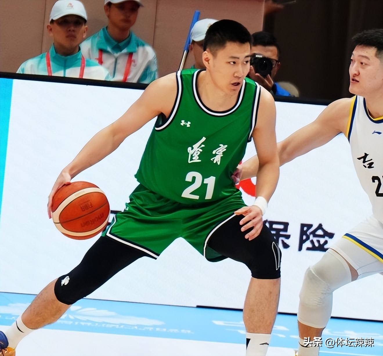 cba直播今晚直播吗_(cba直播今天晚上 现场直播几小时)