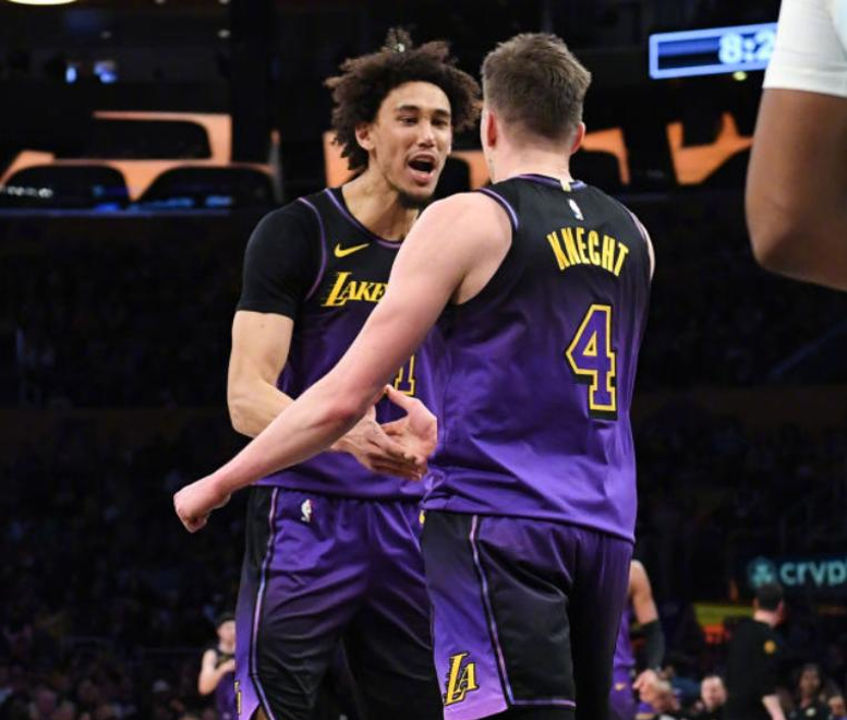 nba直播湖人对阵马刺_(nba湖人对马刺直播视频)  第1张