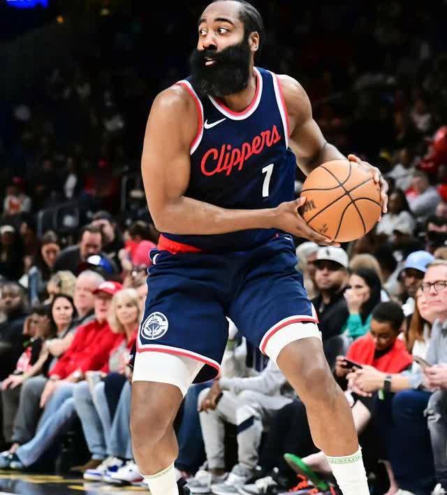 关于黑马能否逆袭夺冠篮球实时直播见证奇迹时刻的信息  第2张