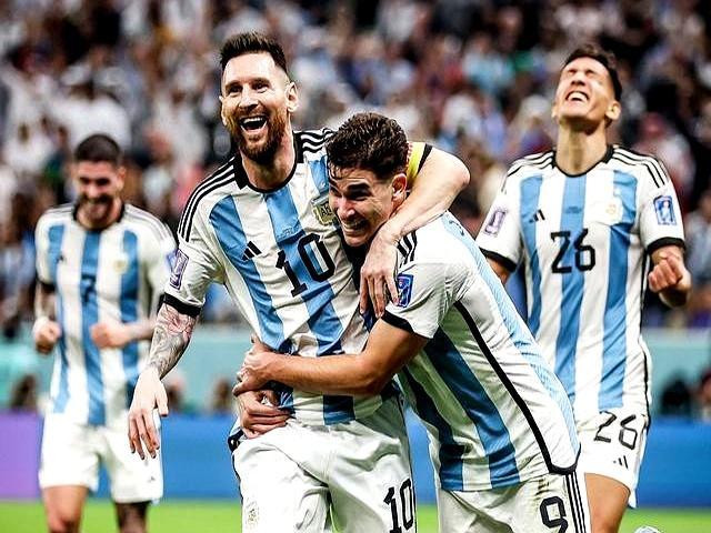 关于阿根廷全队恳求梅西留下参加世界杯梅西或缺席2026世界杯的信息 第2张 关于阿根廷全队恳求梅西留下参加世界杯梅西或缺席2026世界杯的信息 第2张