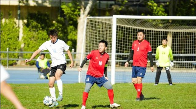 李霄鹏：球迷应该对球员保持宽容海牛逆转国安的简单介绍