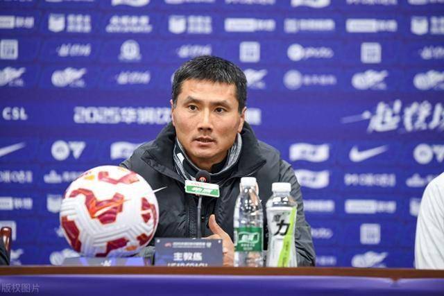 关于邵佳一出任国足主帅国足敲定新帅的信息  第1张