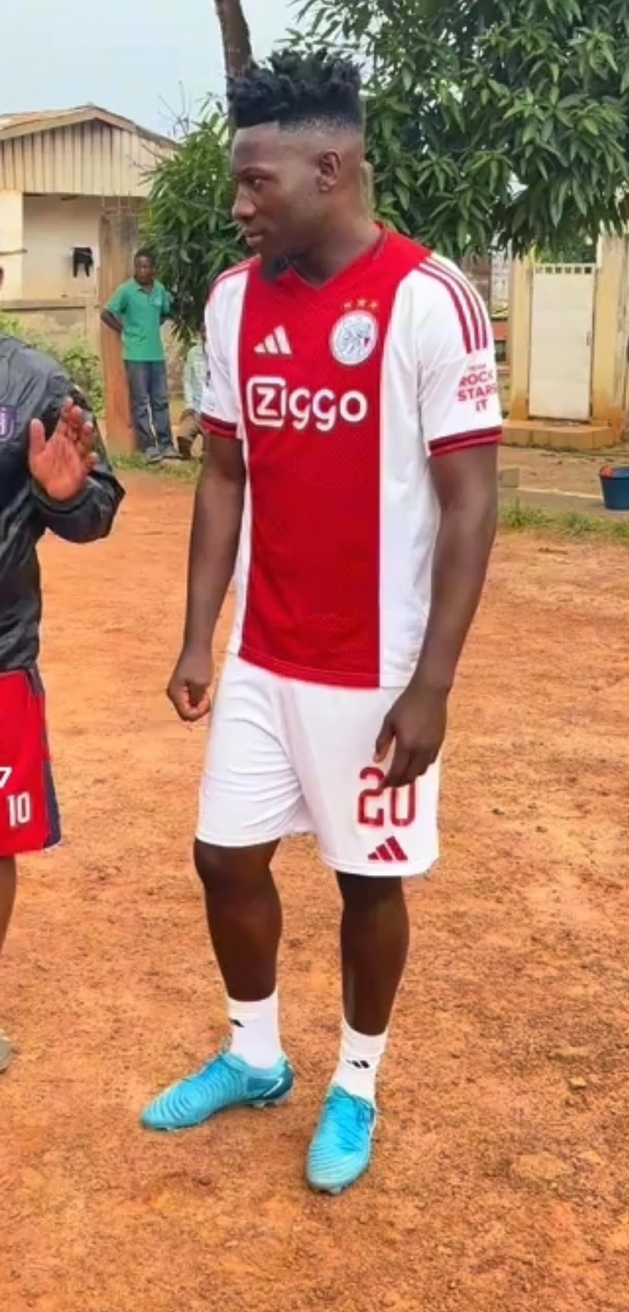 大马丁决定留在维拉球员曾与曼联有传闻的简单介绍 第1张 大马丁决定留在维拉球员曾与曼联有传闻的简单介绍 第1张