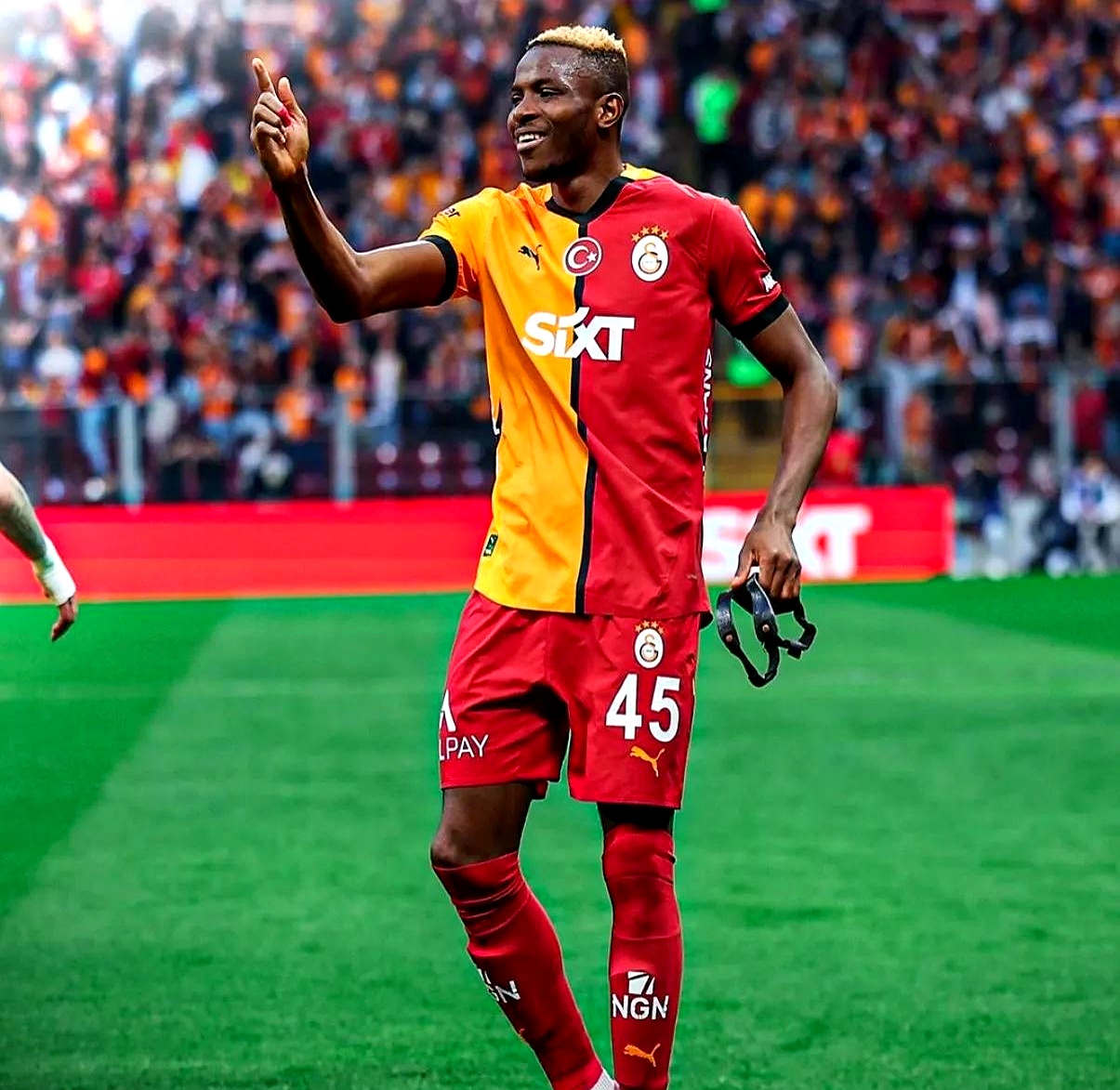 葡体昨晚再度向曼联推荐约克雷斯球员更倾向加盟阿森纳的简单介绍  第1张