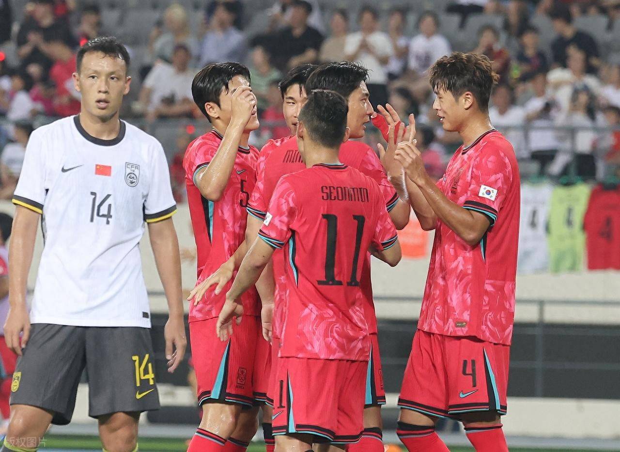 国足对阵韩国全场零射正多项数据均落后的简单介绍  第1张