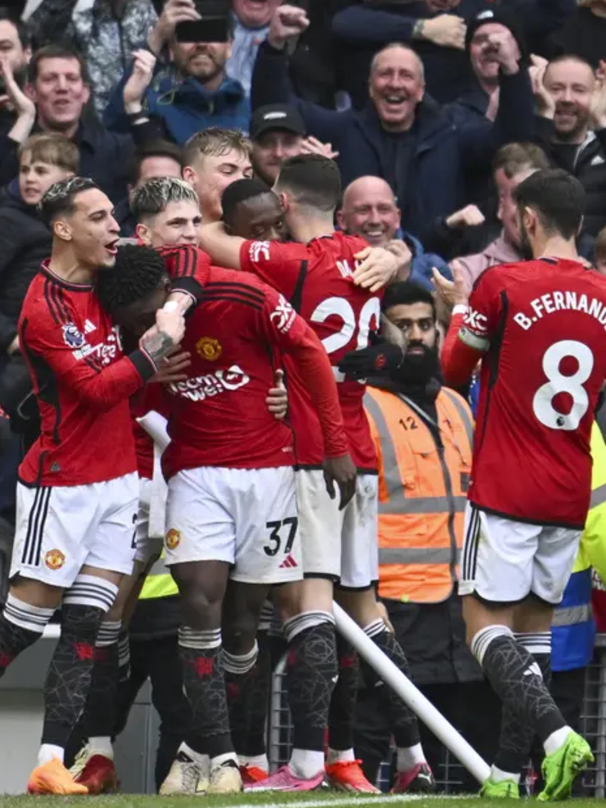 包含阿斯顿维拉VS利物浦主场攻坚超清无卡顿观看的词条