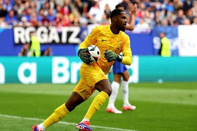 曝米兰为迈尼昂要价3000万欧切尔西难以满足的简单介绍 第2张 曝米兰为迈尼昂要价3000万欧切尔西难以满足的简单介绍 第2张