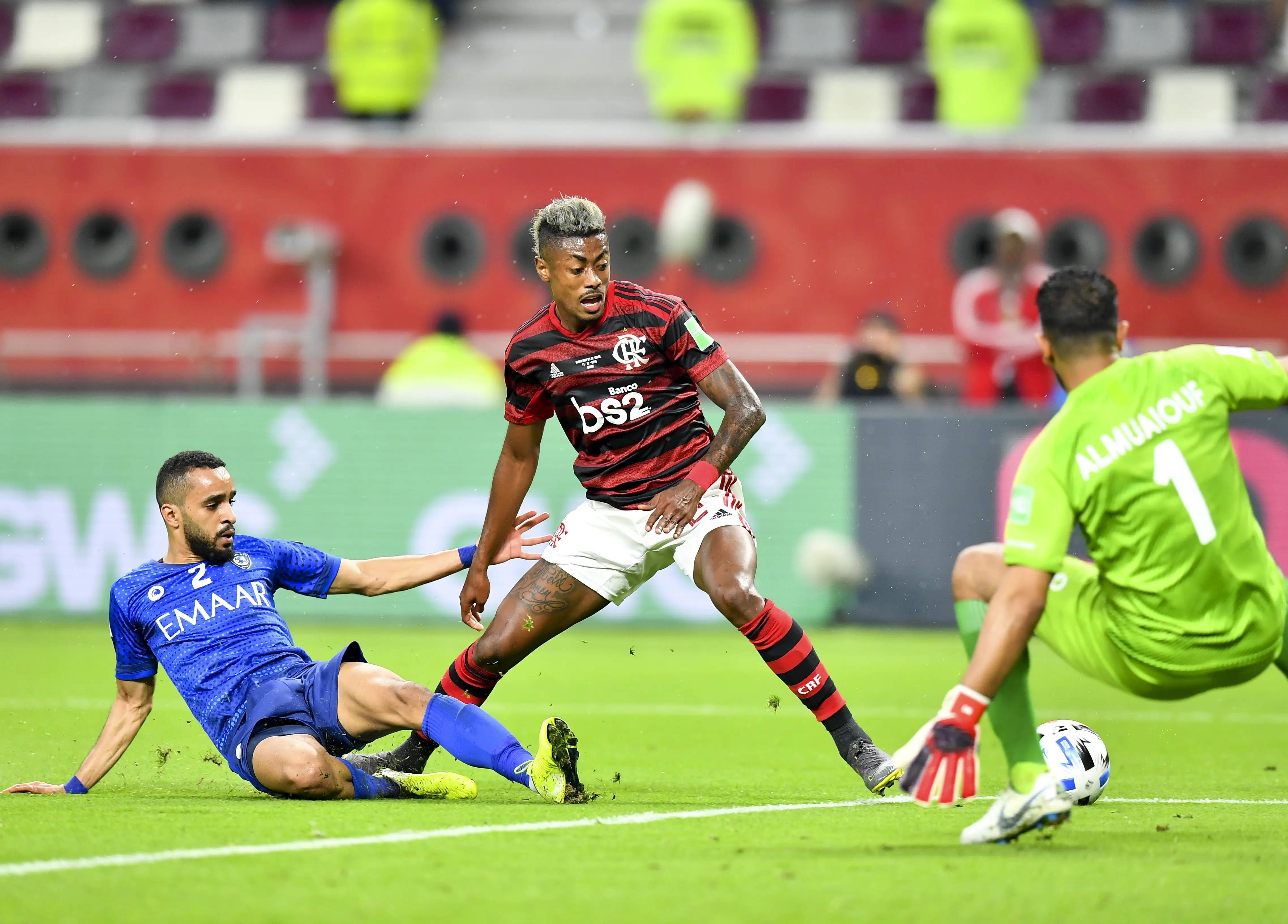 关于友谊赛那不勒斯1-1卡塞尔塔纳德布劳内缺阵波利塔诺破门的信息