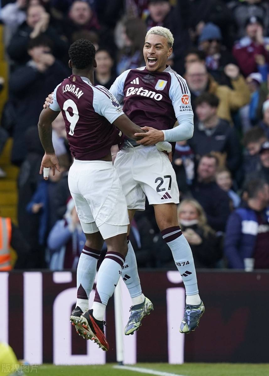 纽卡有意维拉中场拉姆齐球员倾向加盟喜鹊军团的简单介绍 第2张 纽卡有意维拉中场拉姆齐球员倾向加盟喜鹊军团的简单介绍 第2张