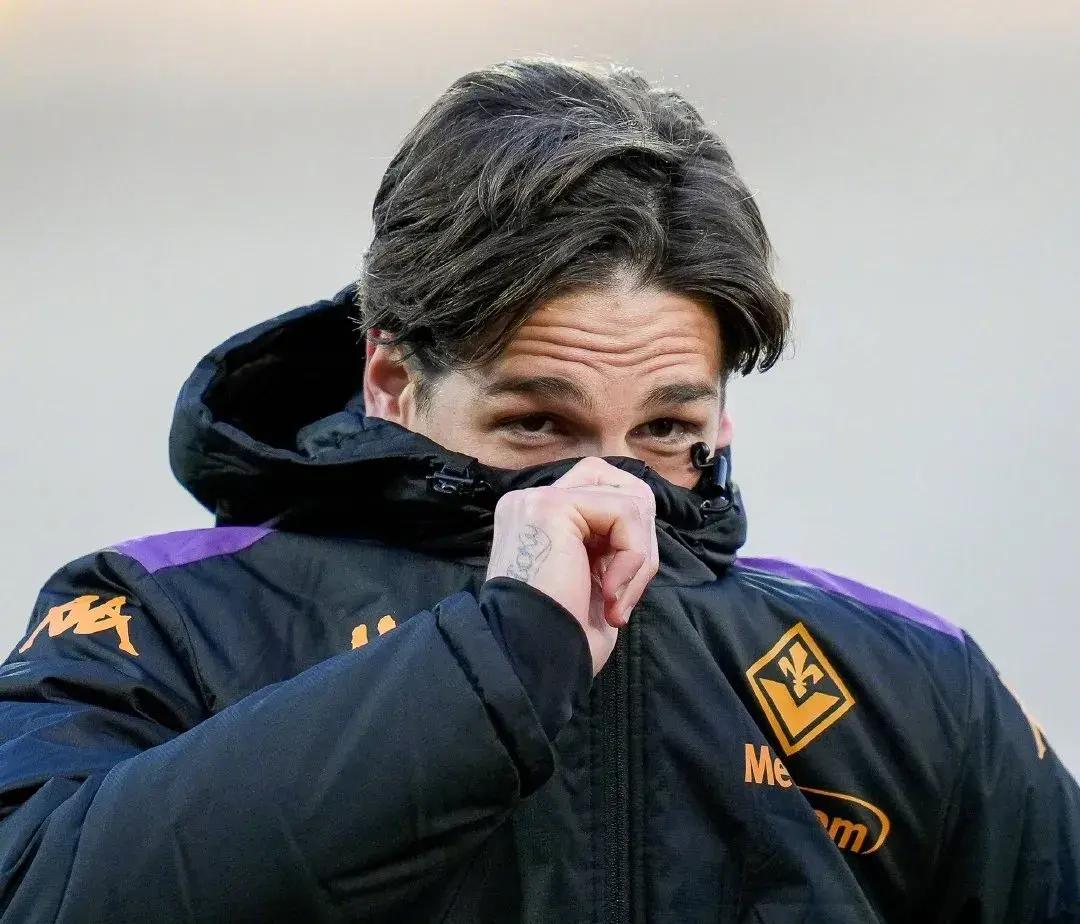 维拉关注加纳乔曼联边锋未来去向成谜的简单介绍  第2张