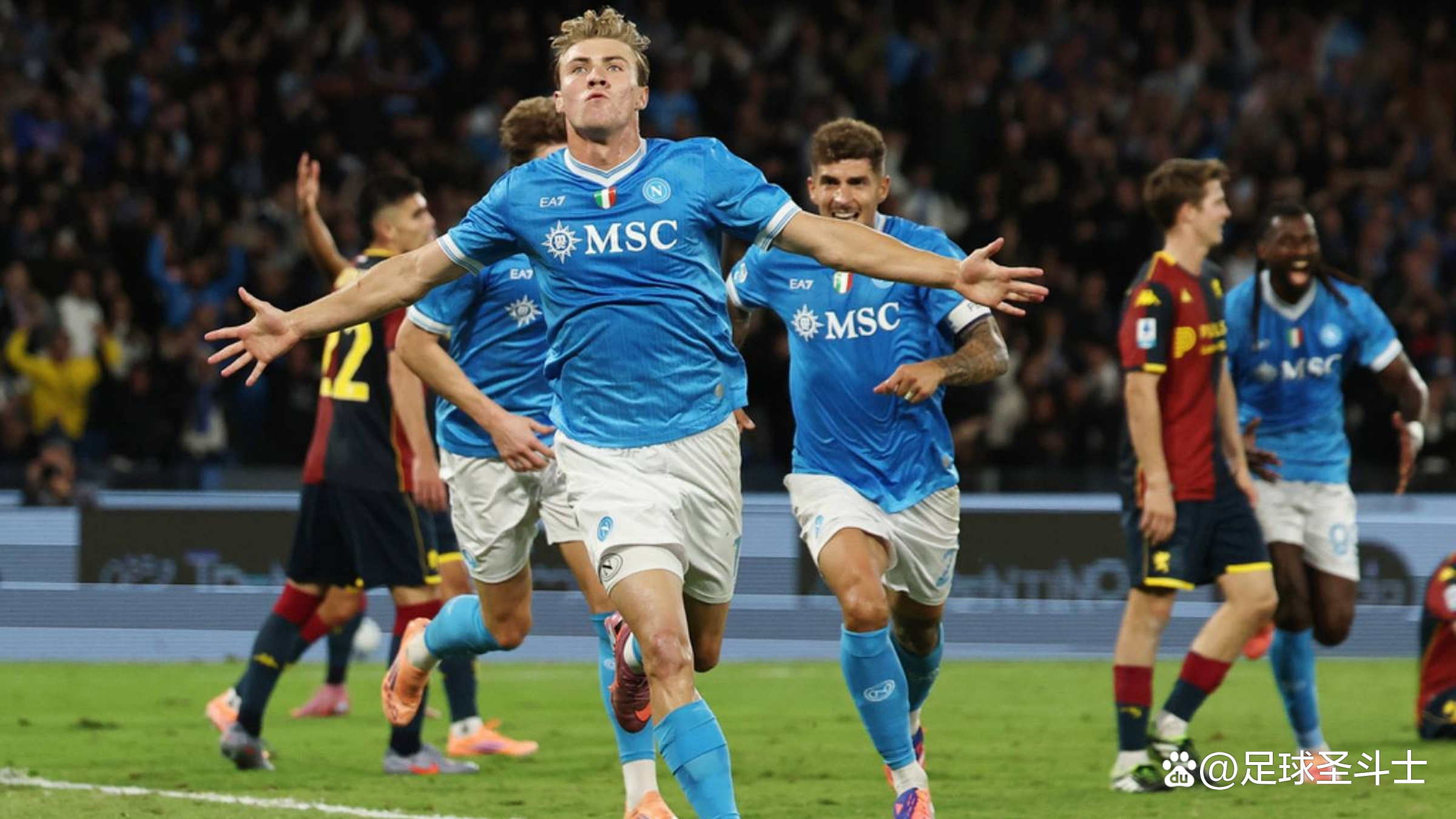 关于米兰就霍伊伦仍未达协议米兰仍在为引进霍伊伦而努力的信息  第1张