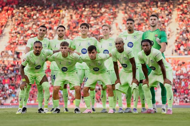 西甲莱万特2-3巴塞罗那巴萨客场完成逆转的简单介绍