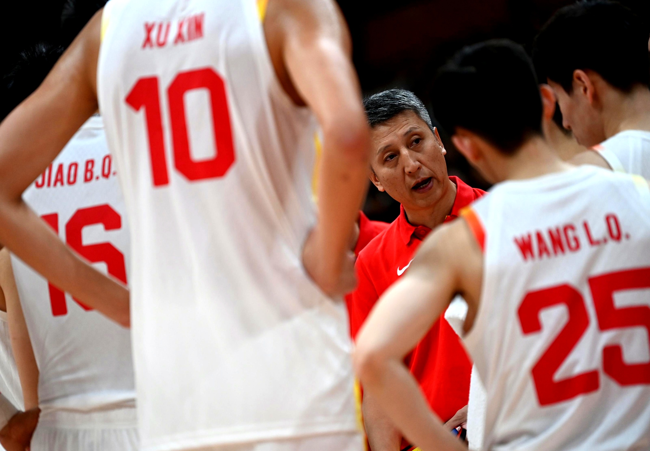 关于中国男篮5分险胜沙特取得男篮亚洲杯小组赛开门红的信息