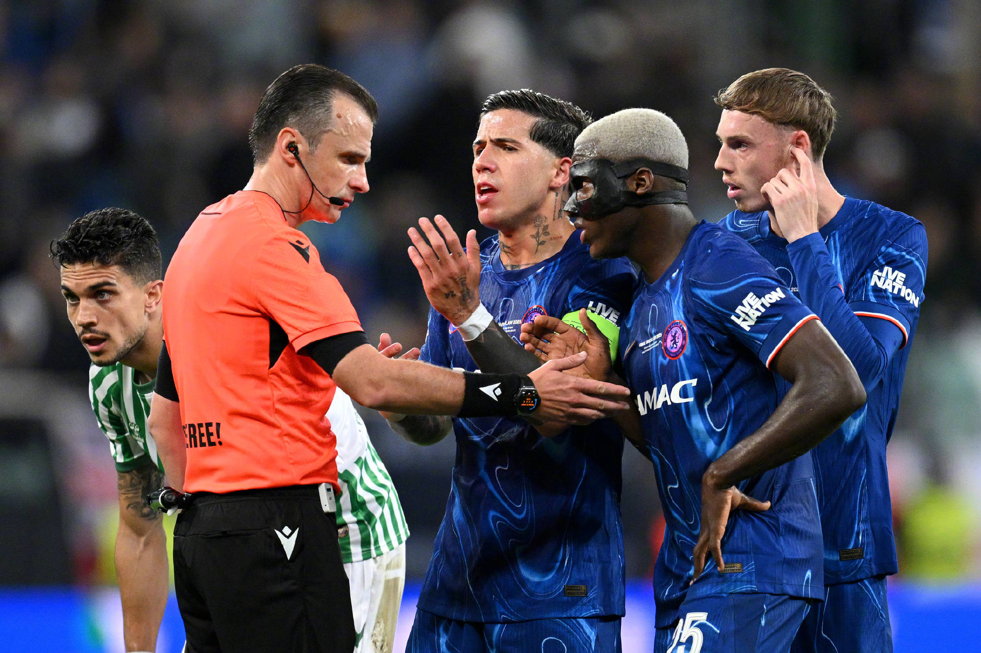 热刺加入哈维西蒙斯竞争切尔西也对球员有意  第2张