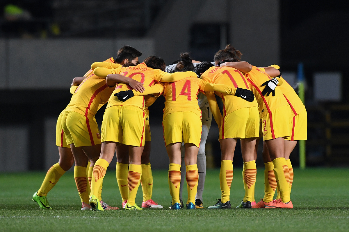 包含英足总杯女：布里斯托流浪者队女足VS富勒姆女足的词条