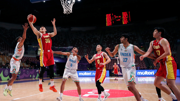 关于男篮亚洲杯中国男篮100-69印度男篮迎两连胜胡明轩17分胡金秋11+10的信息