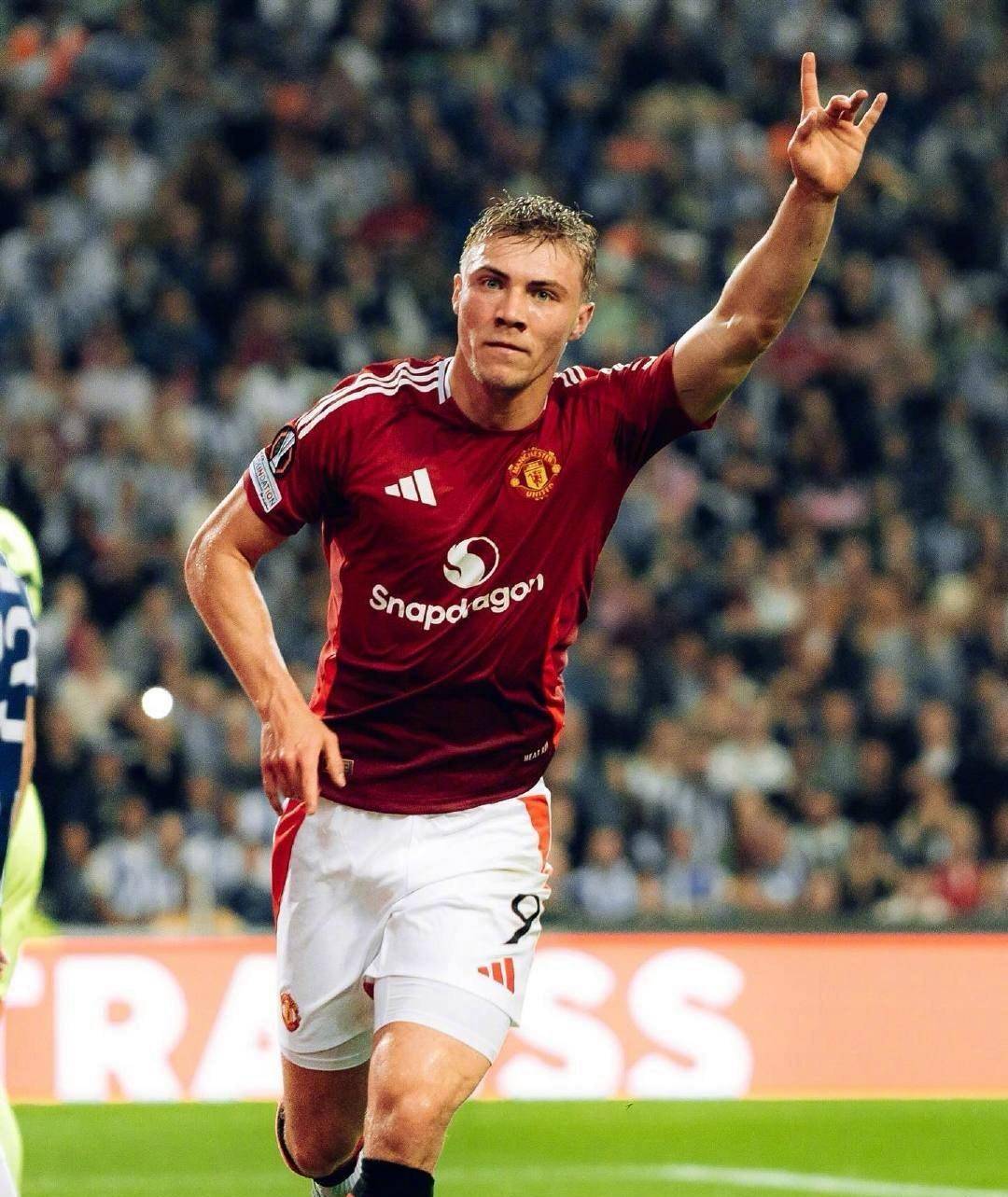 包含米兰有意摩纳哥前锋恩博洛双方已经取得联系的词条  第1张