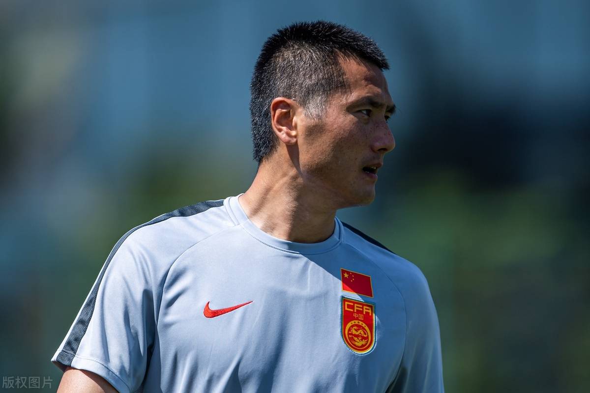 邵佳一任国足主帅后首现身观看U22国足熊猫杯的简单介绍