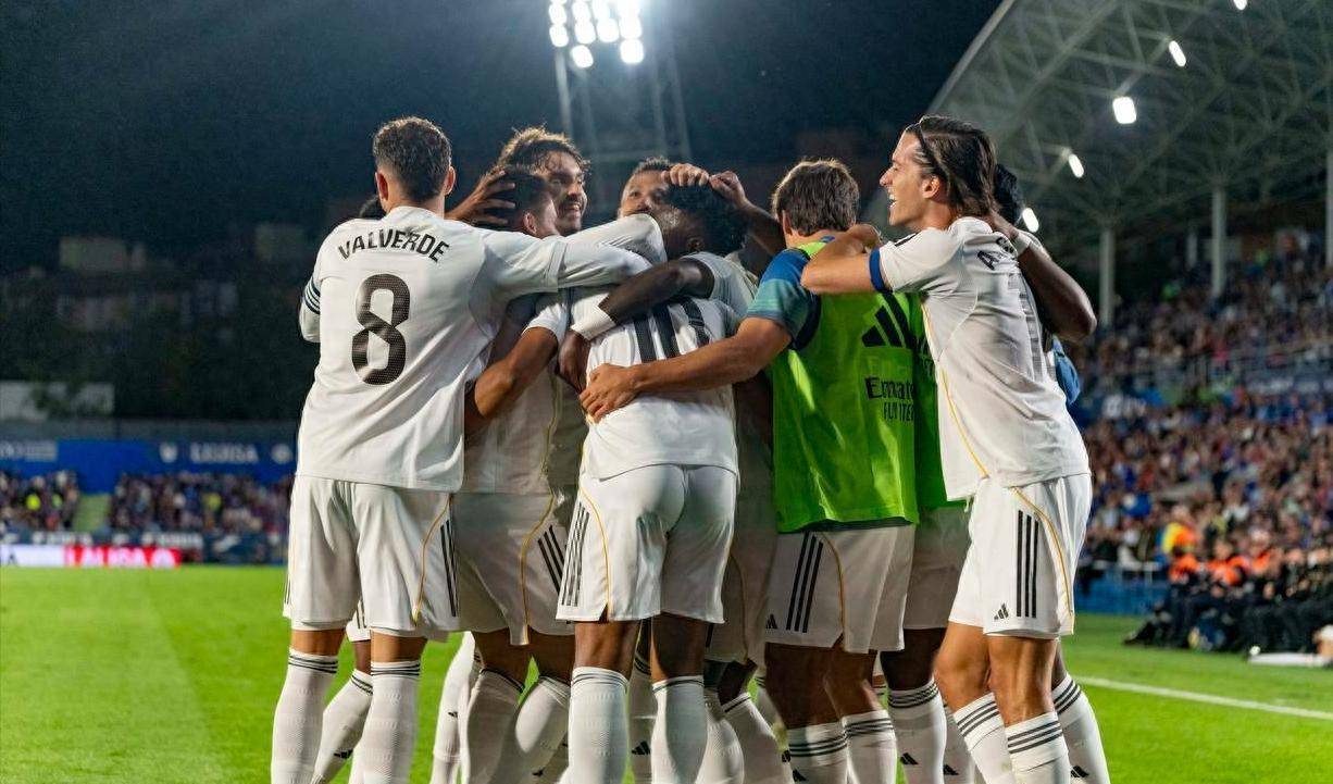 包含媒体：皇马惨败巴黎还是失衡惹的祸缺少克罗斯替身的词条