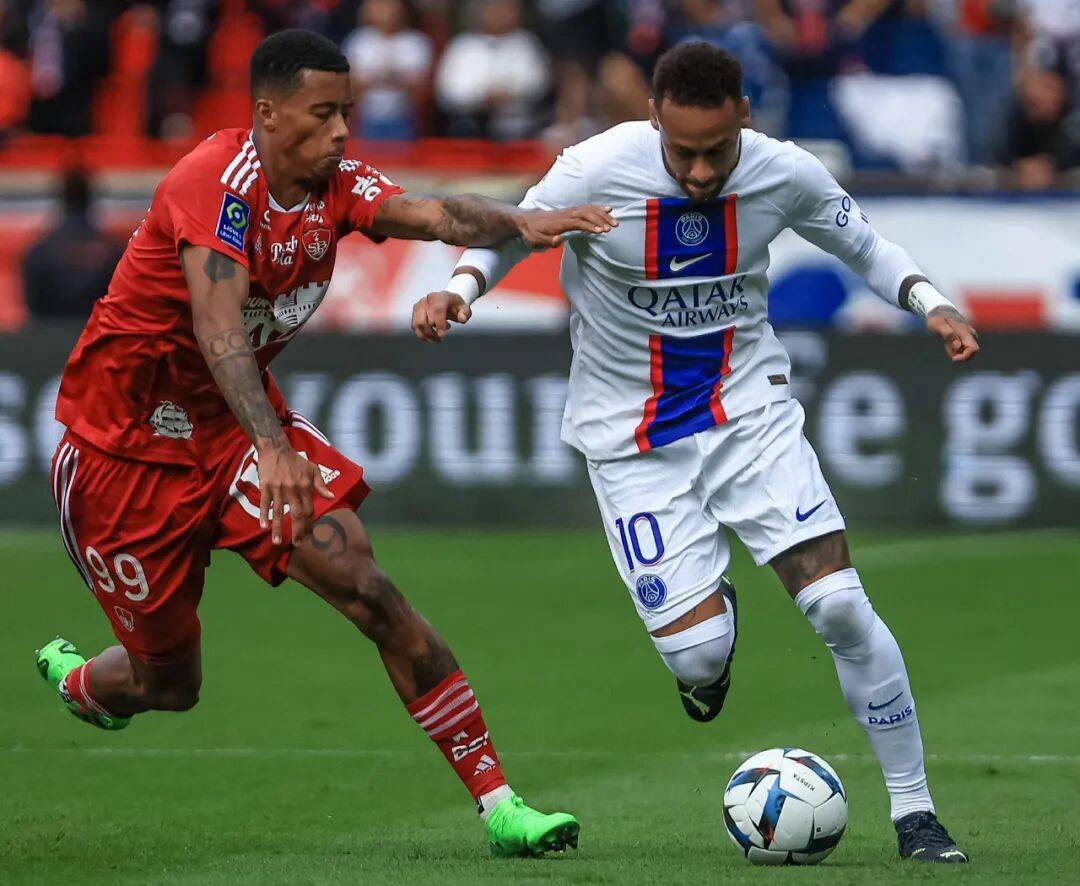 包含法甲巴黎圣日耳曼VS尼斯今日预测大巴黎捍卫榜首的词条  第1张