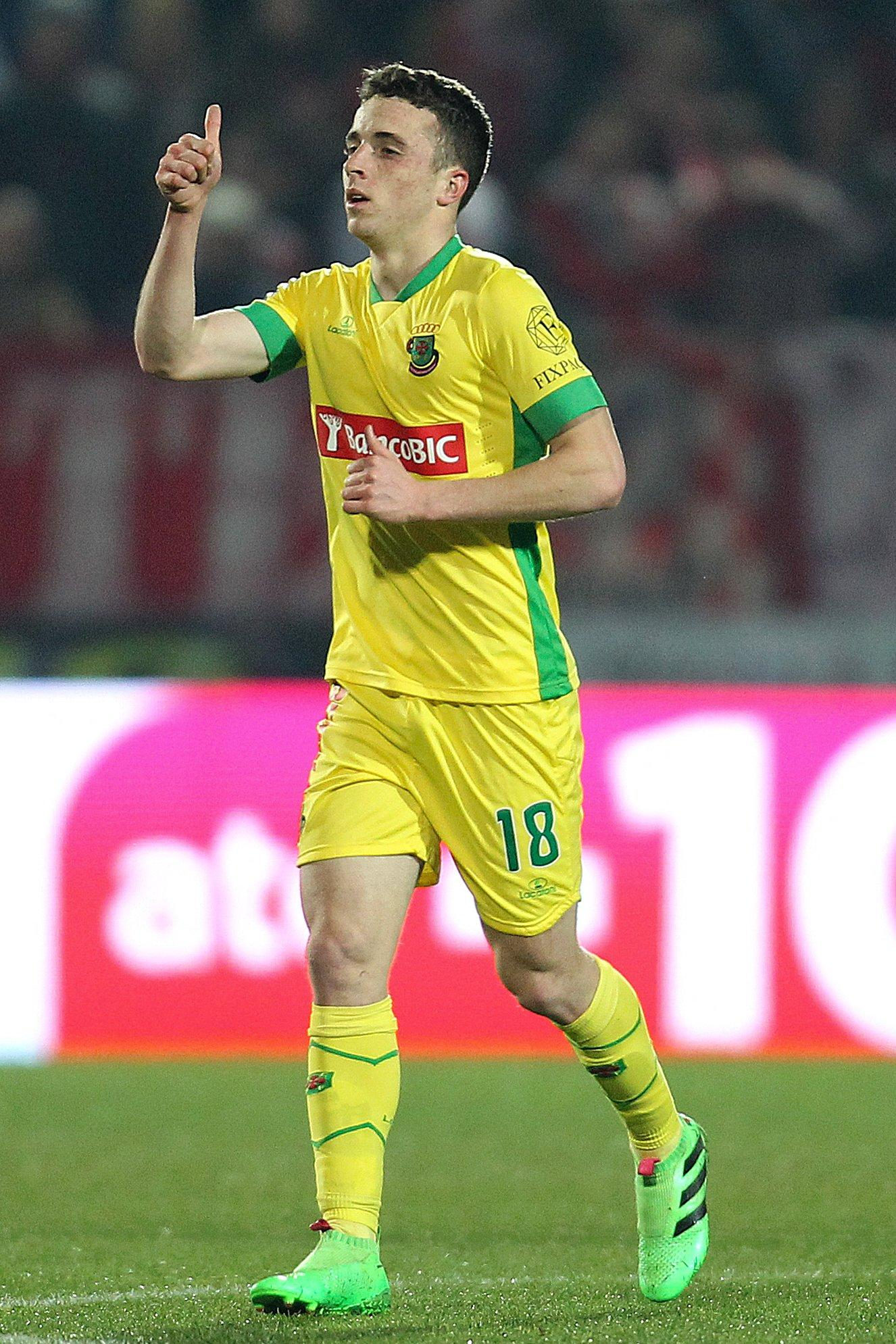 包含利物浦有意马特塔球员有机会成为红军新中锋的词条