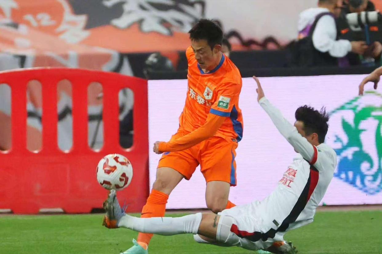 鲁媒：泰山队主场上座率惨淡球迷不满球队表现的简单介绍