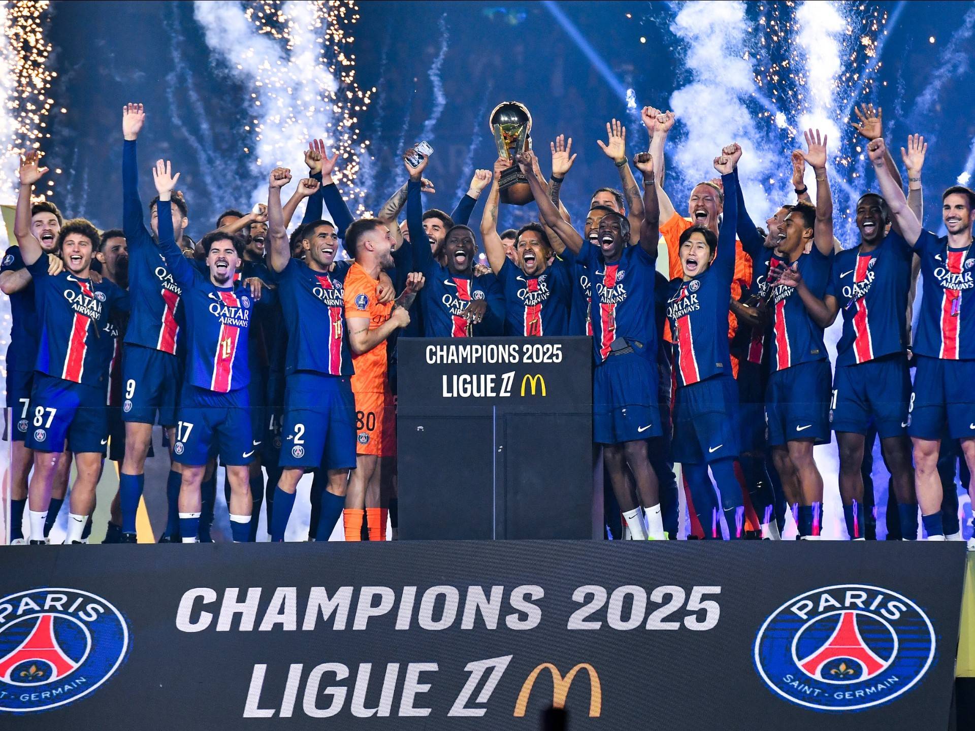 2025年欧洲足坛夏季转会综述英超冠绝五大联赛的简单介绍 第1张 2025年欧洲足坛夏季转会综述英超冠绝五大联赛的简单介绍 第1张