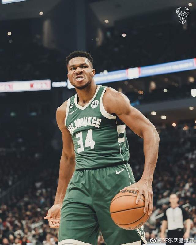 包含字母哥欧锦赛场均砍下27.7分投篮命中率达69.6%的词条