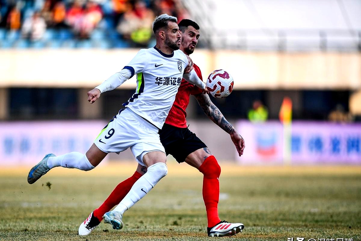 中超迎“分水岭之战”争冠保级进入关键点的简单介绍  第2张