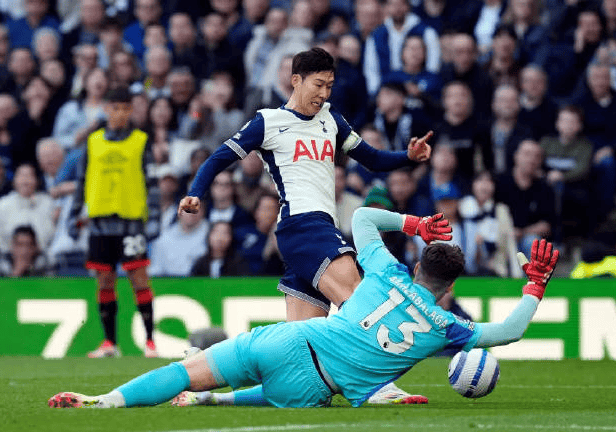 伯恩茅斯8轮不败升至第二名樱桃军团新赛季表现强势的简单介绍  第1张