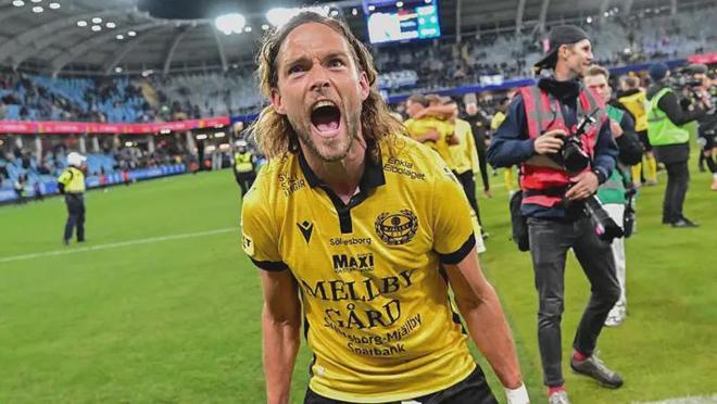 包含米亚尔比提前锁定瑞典超冠军队史首次夺冠的词条  第1张