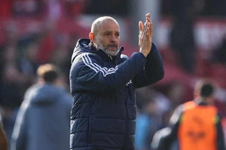 包含诺丁汉森林官宣努诺离任其与球队老板以及管理层有矛盾的词条  第2张